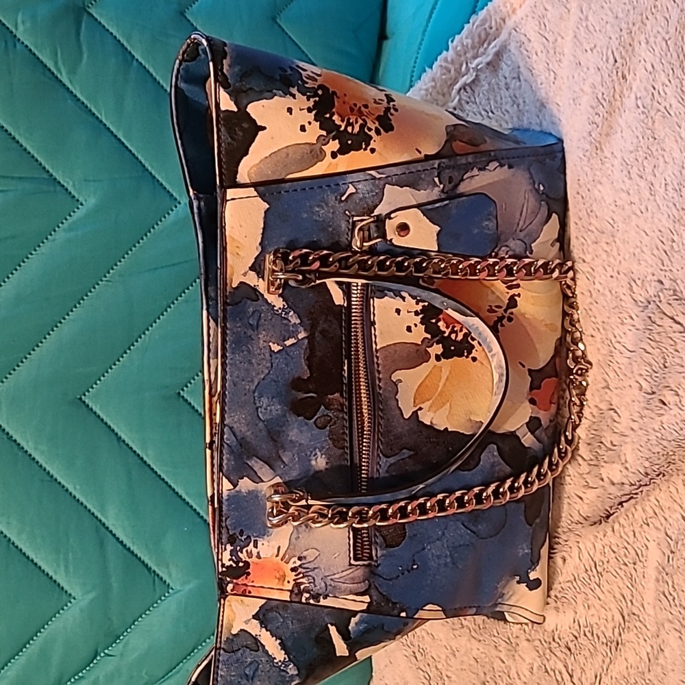 Guess bag - Picture 2 of 6